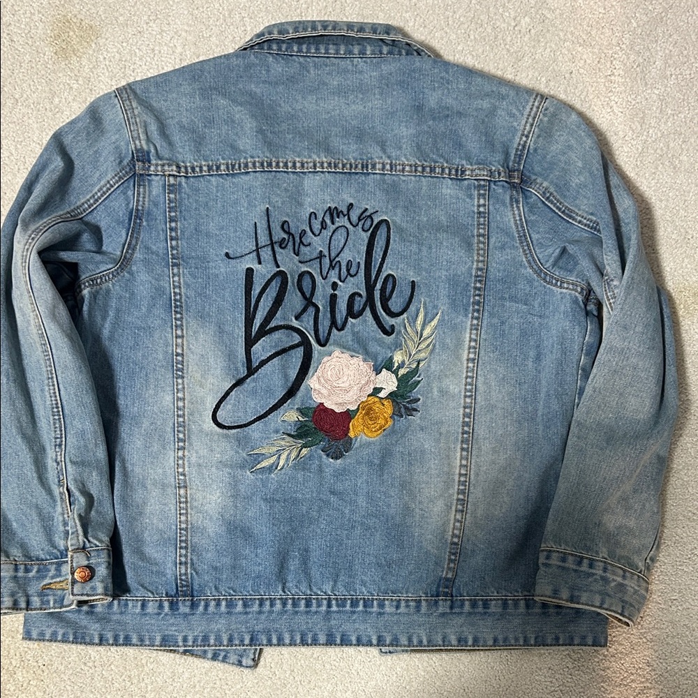 Universal Thread Light Blue Embroidered Denim Jacket